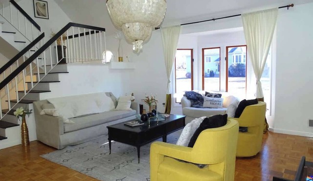 Spacious Luxury Home 5 Bed 3 Bath w/jacuzzi bath