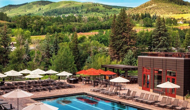 Spacious, luxury villa at 5-star Westin Riverfront. Best pool, spa, fitness,etc!