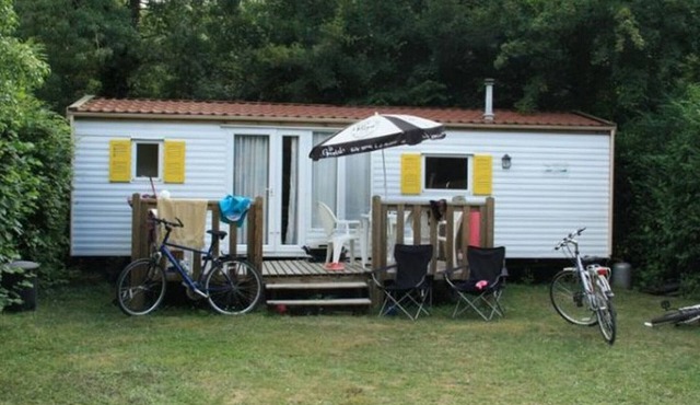 Spacious mobile home with terrace – 6 people