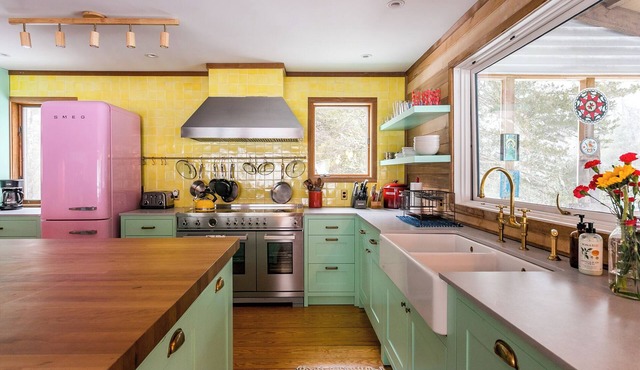 Spacious & Magical 6-Bedroom Woodstock Getaway on Large Private Property