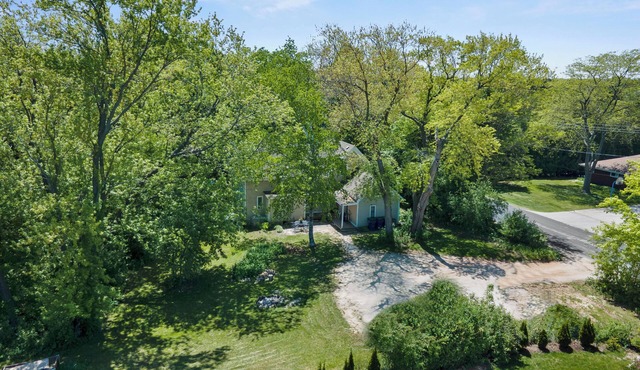 Spacious Master Suite in Peaceful Wooded Farmhouse—Your Home Away from Home