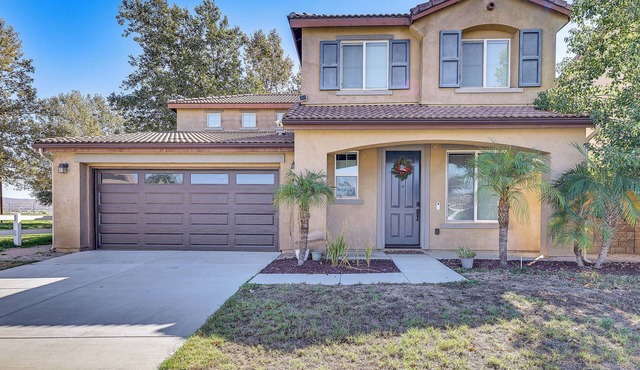 Spacious Menifee Home w/Patio, 9 Mi to Lake!