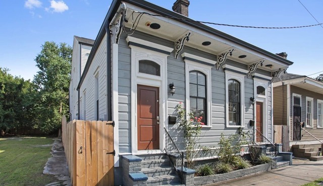 Spacious Mid-City Victorian 1 – Near Streetcar & FQ!