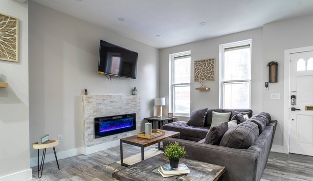 Spacious Midtown HBG home just minutes from the Farm Show Complex and Hersey Park