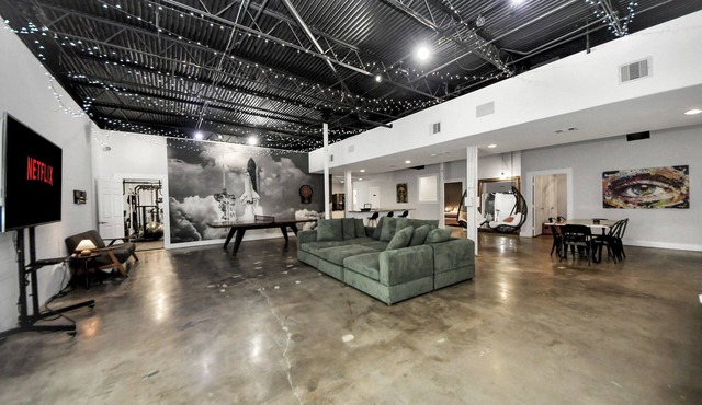 Spacious Midtown Home with Yard + Gym + Office + Balcony deck + Ping Pong