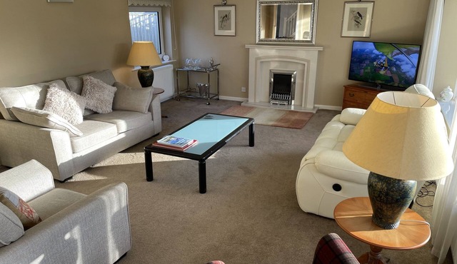 Spacious modern house with large garden in Lytham