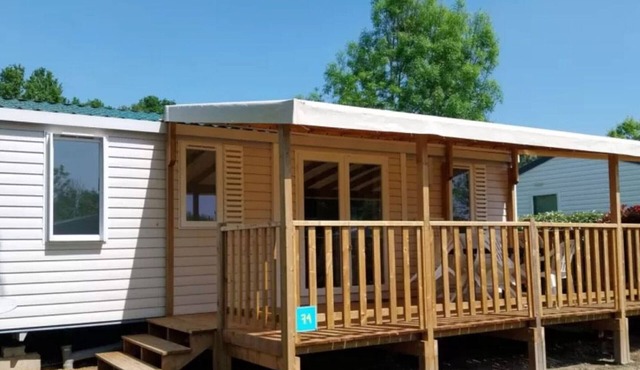 Spacious mobile home 6 pers with terrace