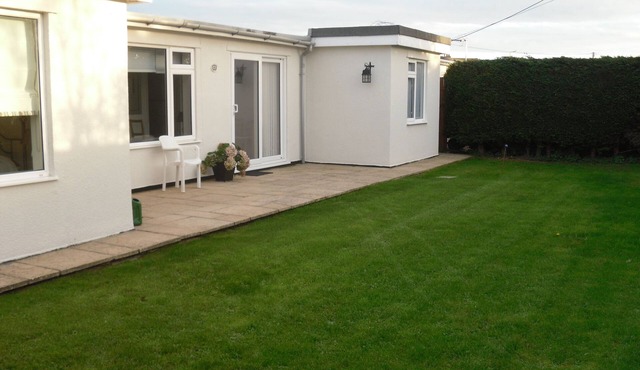 Spacious & Modern Bungalow By The Sea, New Romney, Hythe & Dymchurch