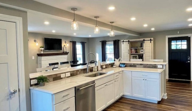 Spacious, Modern 4 BR/3 Bath Home