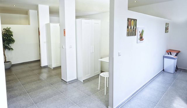 Spacious, modern apartment for up to 4 people