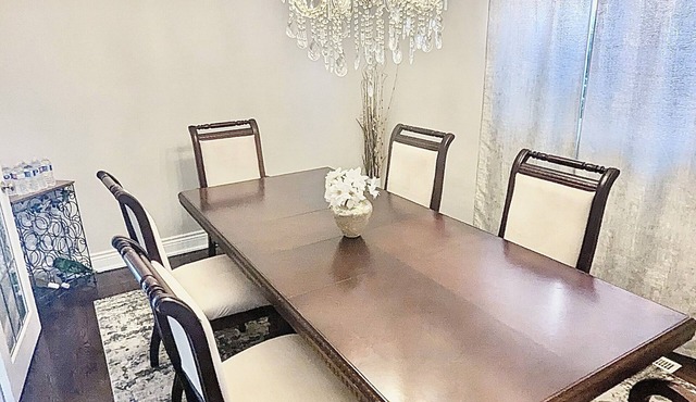Spacious Modern Home for families, group or co-workers