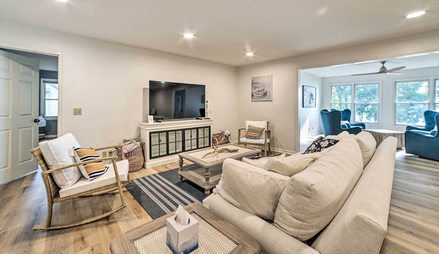 Spacious & Modern Retreat on Kentucky Lake