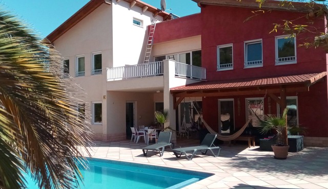 Spacious modern villa with gallery and heated pool