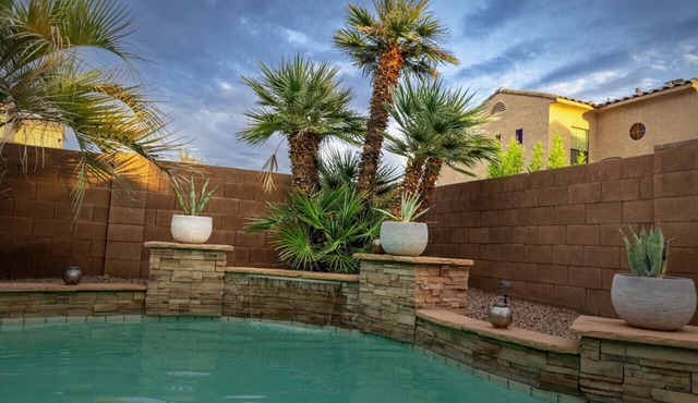 Spacious Monthly 4BR 2.5 bath Oasis w/Private Pool