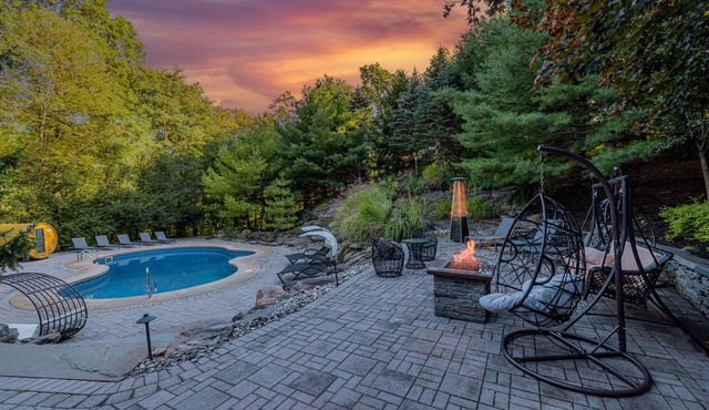 Spacious Mountain cabin carved into rock mountain