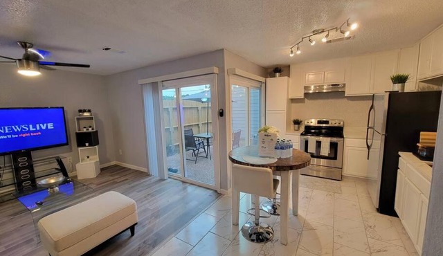 Spacious n Cozy 3 Bedroom/15 min from Downtown