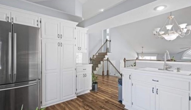 Spacious+Near Lakes 15 mins from Stadium Sleeps 12