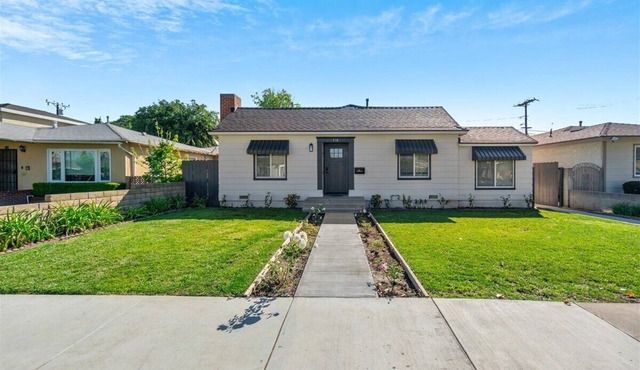 Spacious New 2 BR Near Disney