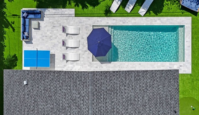 Spacious New 4BR Mins to Beach