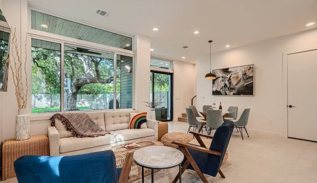 Spacious New Build / Group Retreat / Bocci Ball Court!