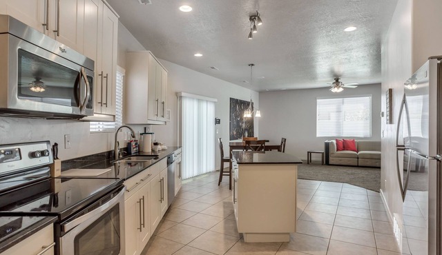 Spacious & New Guesthouse in Orem - Provo