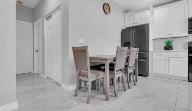 Spacious & New House in Stanton near all Theme Park