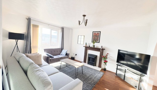 Spacious Newport Home Near ICC & Local Attractions