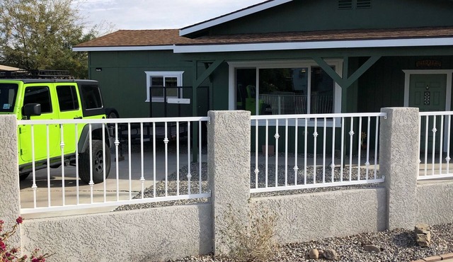 Spacious nice river house just off the water & off roading paradise no pets