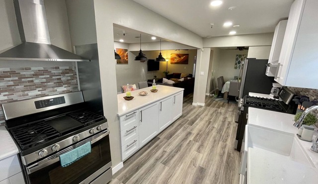 Spacious North Park Renovated 8Br 6Ba