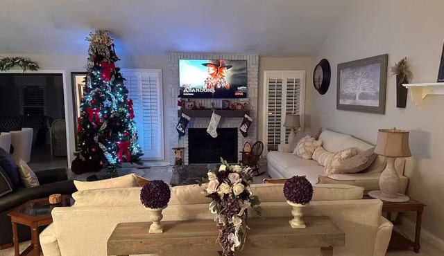 Spacious Oasis near St. Charles Convention Center and water park