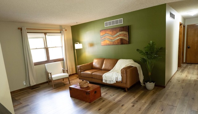 Spacious Oasis with Cozy Lounge Near ESU