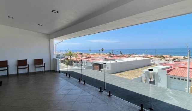 Spacious Ocean Front 6 Bedroom House In Pristine Mision Viejo, AC,WIFI, Pool