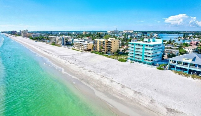 Spacious Oceanfront 6-bedroom 2 condo combo in superb Madeira Beach on the Beach