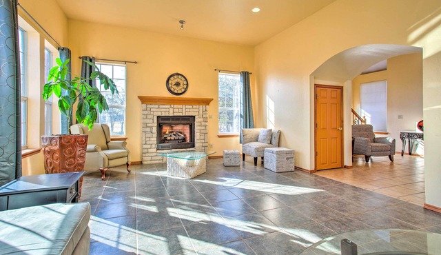 Spacious Oklahoma Country Estate on 2 Acres!