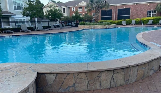 Spacious one bed/one bath apartment in The Woodlands, TX
