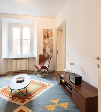 Spacious One bedroom Moscova - Mirable PM