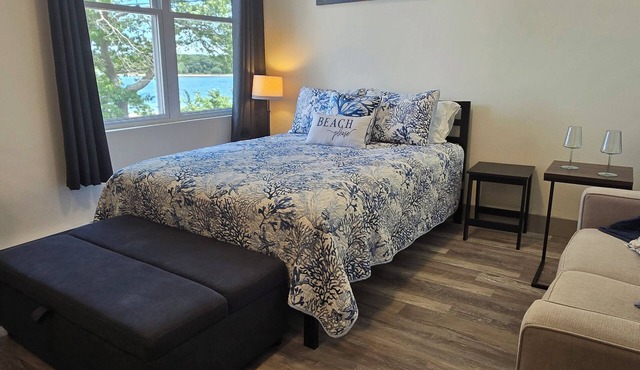 Spacious Onset Beach StudionAmazing Ocean Views - Gateway to Cape Codn