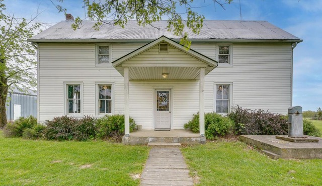 Spacious Owensville Getaway with Winery On-Site!