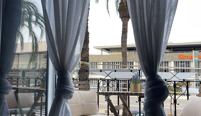 Spacious Private Apartment BuenaVista with Rooftop in Grao - Centrally Located