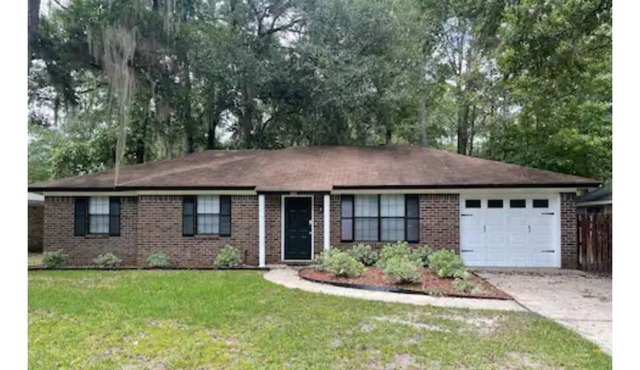 Spacious & Peaceful | ♛3 Beds, Backyard, location