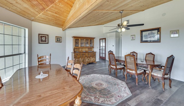 Spacious Perris Rental Home ~ 7 Mi to Canyon Lake!