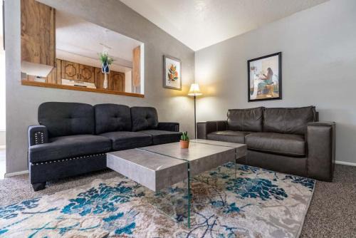 Spacious Pet Friendly Retreat