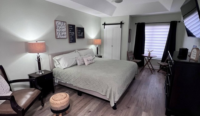 Spacious PGA Golf & Mets Stadium Retreat
