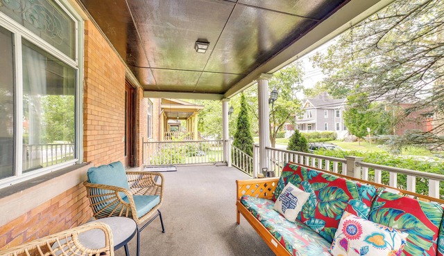 Spacious Pittsburgh Rental: Walk to Frick Park!