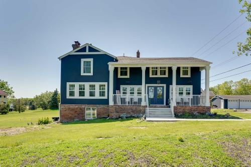 Spacious Plymouth Getaway with Hot Tub and Game Room