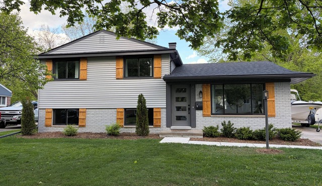 Spacious Plymouth home 30 minutes to Ann Arbor/5 minutes to downtown Plymouth