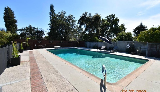 Spacious pool home in Pasadena