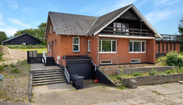 Spacious Pool House - By Traum Ferienwohnungen