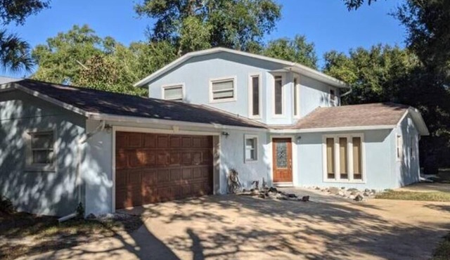 Spacious Port Orange home on Peaceful Private Road