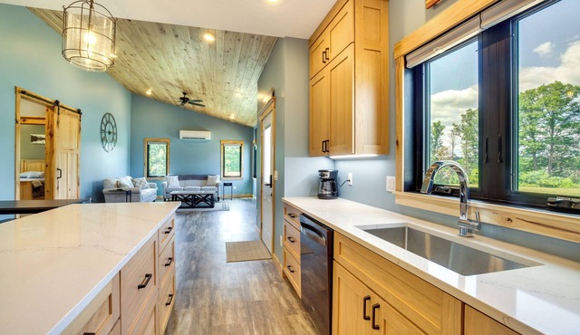 Spacious Preston Home w/Fire Pit!